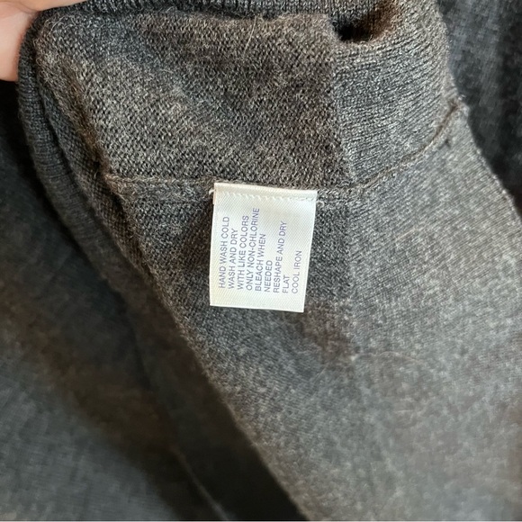 Gap Italian 100% Merino Wool Pullover Sweater Vest Charcoal Gray Mens Large - Picture 4 of 5